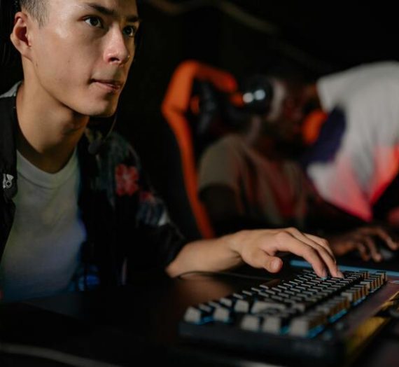 Pikapelaaminen verkossa – nopeus, helppous ja riskit